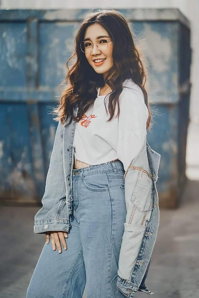 Dàn hot girl sinh năm 1999 lên xe hoa khi còn rất trẻ ảnh 10 Hot girl 1999 lên xe hoa khi còn trẻ - ảnh 11