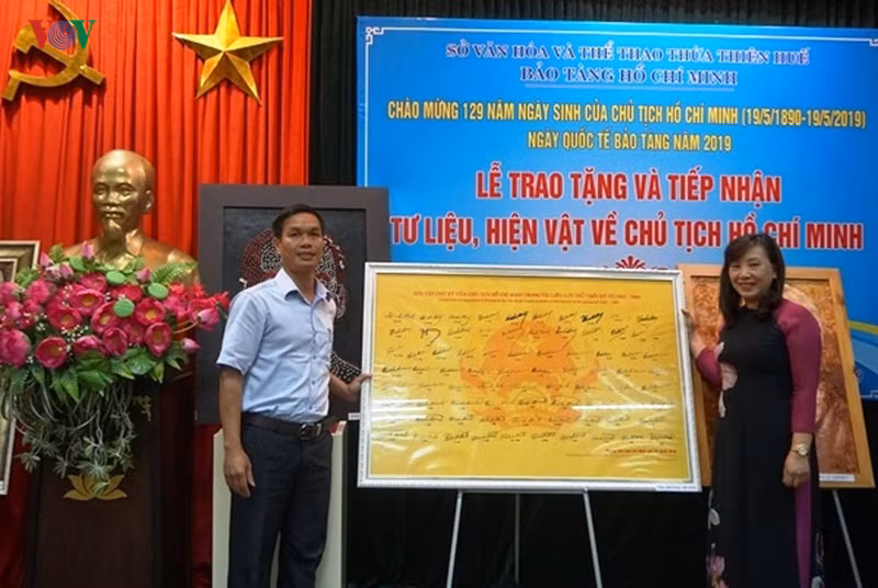 tinh cam cua nguoi dan xu hue doi voi bac ho hinh 3