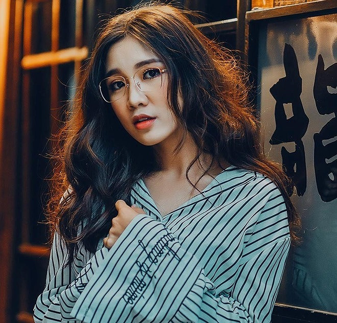 Dàn hot girl sinh năm 1999 lên xe hoa khi còn rất trẻ ảnh 8 Hot girl 1999 lên xe hoa khi còn trẻ - ảnh 9