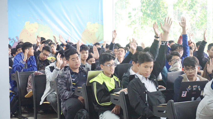 Học sinh THPT FPT hào hứng tìm hiểu về cuộc thi Google Code-in Học sinh THPT FPT hào hứng tìm hiểu về cuộc thi Google Code-in