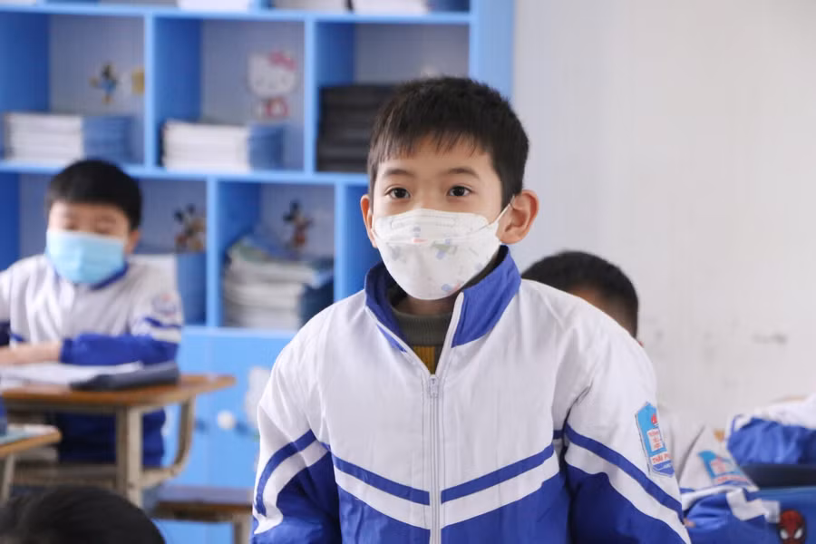 Hiện tại, học sinh trên địa bàn huyện Hưng Hà đang học trực tiếp trên lớp với yêu cầu phòng dịch nghiêm ngặt.