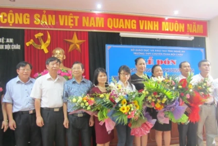 Nghệ An: Vinh danh học sinh đạt giải Olympic tiếng Nga 2014