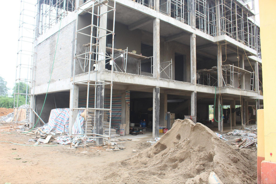 Trường THPT Trại Cau đang hoàn thiện khu phòng học mới dự kiến sẽ hoàn thành và đưa vào sử dụng trong năm học tới. Trường THPT Trại Cau đang hoàn thiện khu phòng học mới dự kiến sẽ hoàn thành và đưa vào sử dụng trong năm học tới.