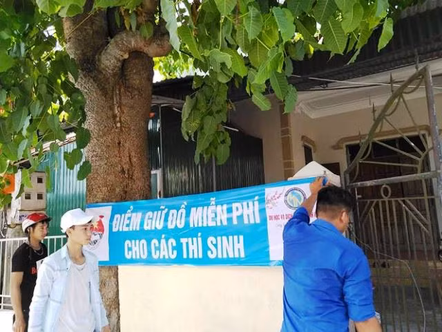 Điểm giữ đồ miễn phí