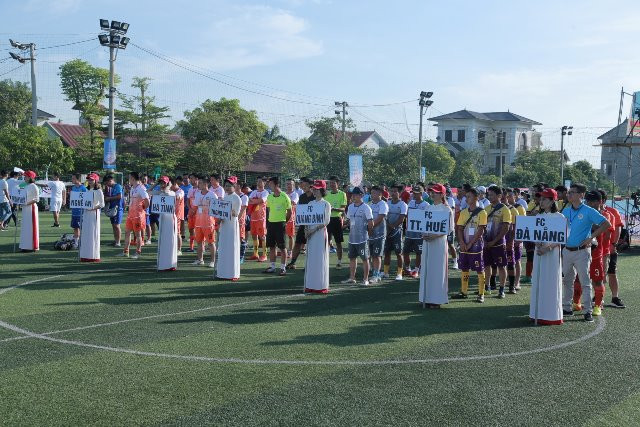 6 đội đại diện cho 6 tỉnh miền Trung tham dự 6 đội đại diện cho 6 tỉnh miền Trung tham dự