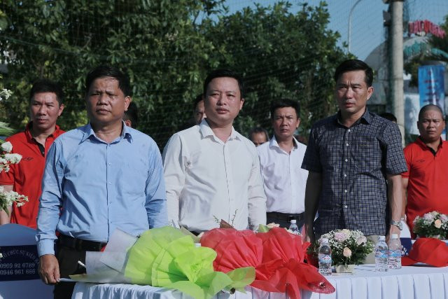 Đại biểu tham dự lễ khai mạc Giải bóng đá báo chí miền Trung. Đại biểu tham dự lễ khai mạc Giải bóng đá báo chí miền Trung.