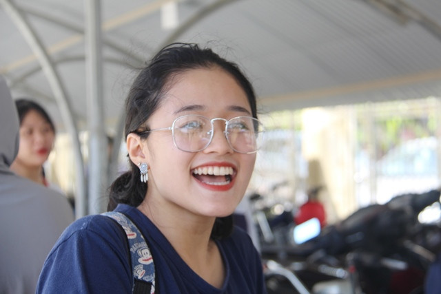 Thí sinh tại điểm thi Trường THPT Chuyên Hà Tĩnh đều cho rằng đề "dễ"