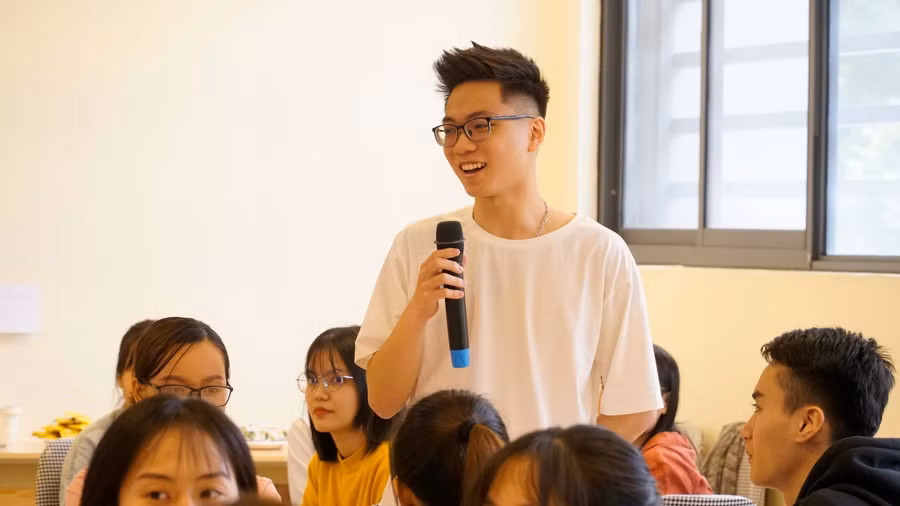 Những bài học ý nghĩa được rút ra từ chính các bạn sinh viên.