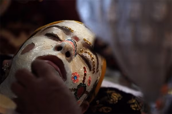 Hãi hùng tập tục cô dâu thây ma trong ngày tân hôn trọng đại