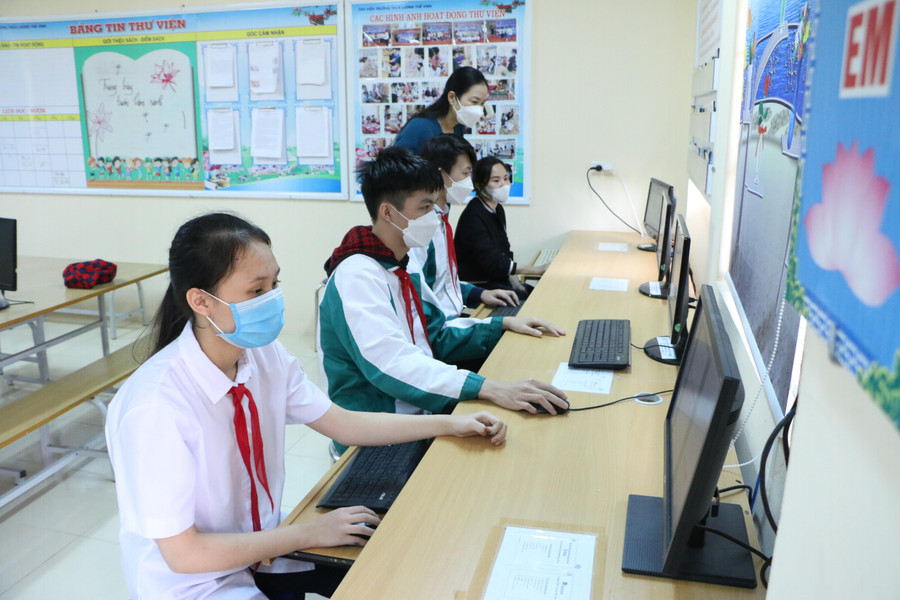 Thư viện ứng dụng công nghệ thông tin được triển khai tại Trường THCS Lương Thế Vinh, thị trấn Phùng. Thư viện ứng dụng công nghệ thông tin được triển khai tại Trường THCS Lương Thế Vinh, thị trấn Phùng.