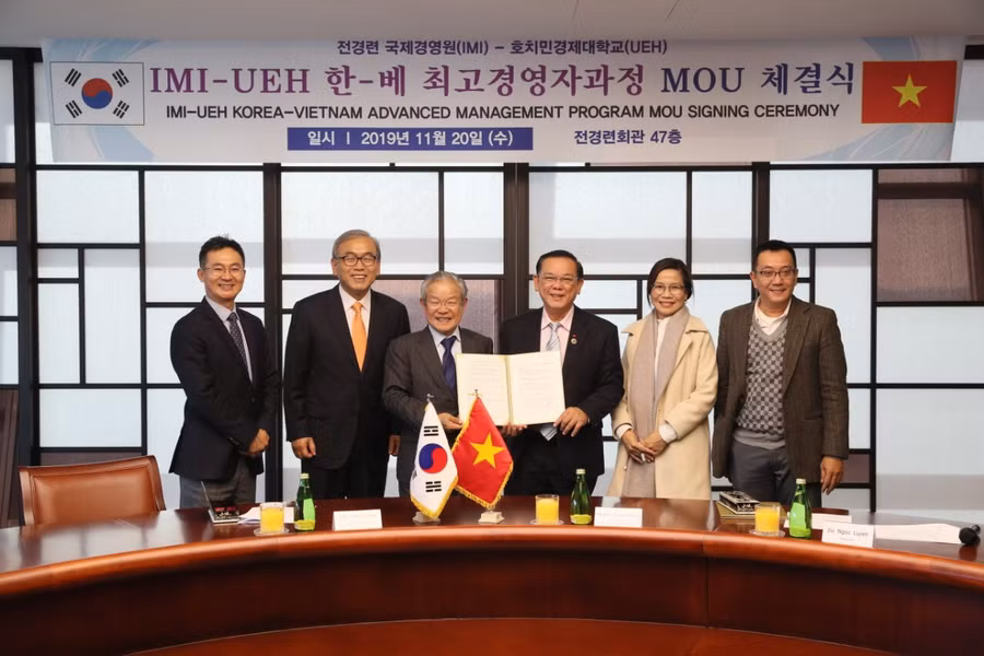 UEH luôn đẩy mạnh hoạt động hợp tác đào tạo và hợp tác quốc tế