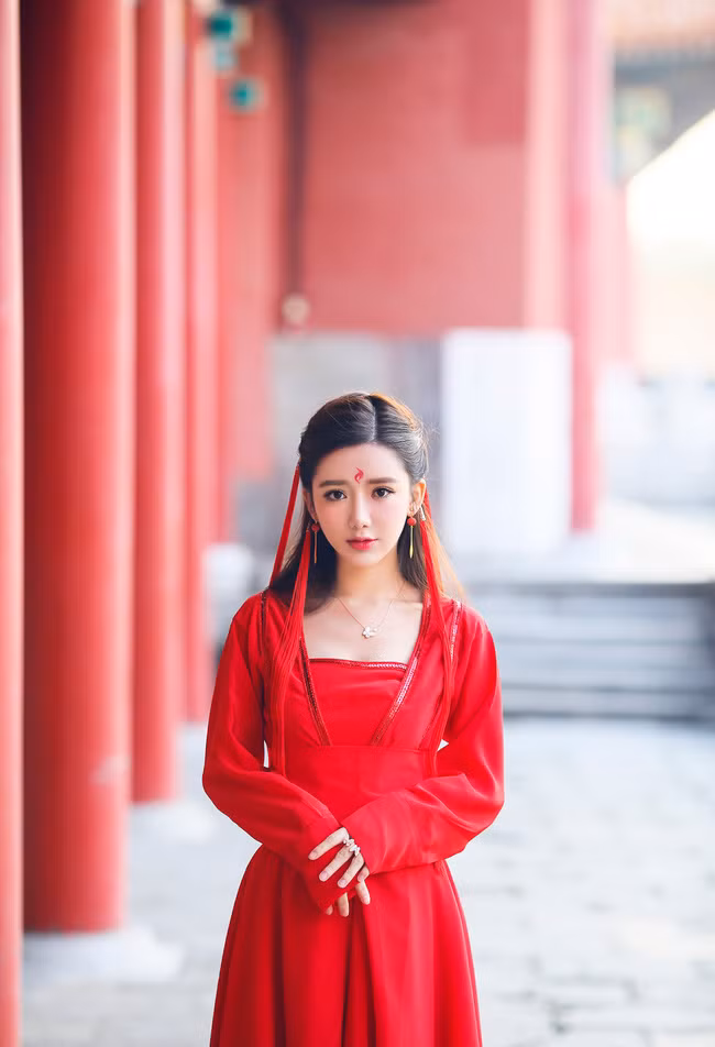 Xuất hiện cô bạn xinh xắn có vẻ ngoài giống hệt bà xã của Huỳnh Hiểu Minh ảnh 9