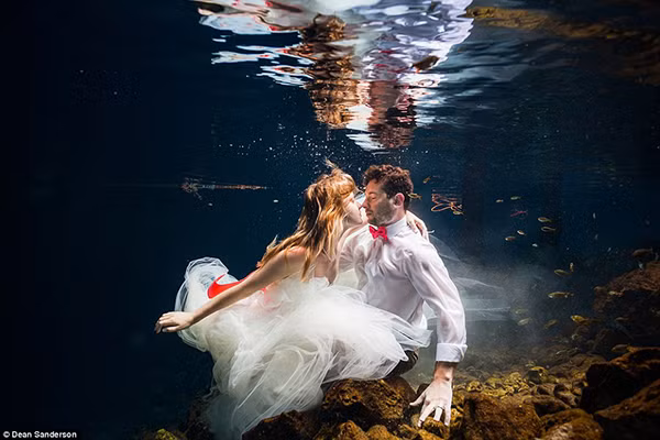 anh-cuoi-dep-ma-mi-trong-ho-than-tien-8