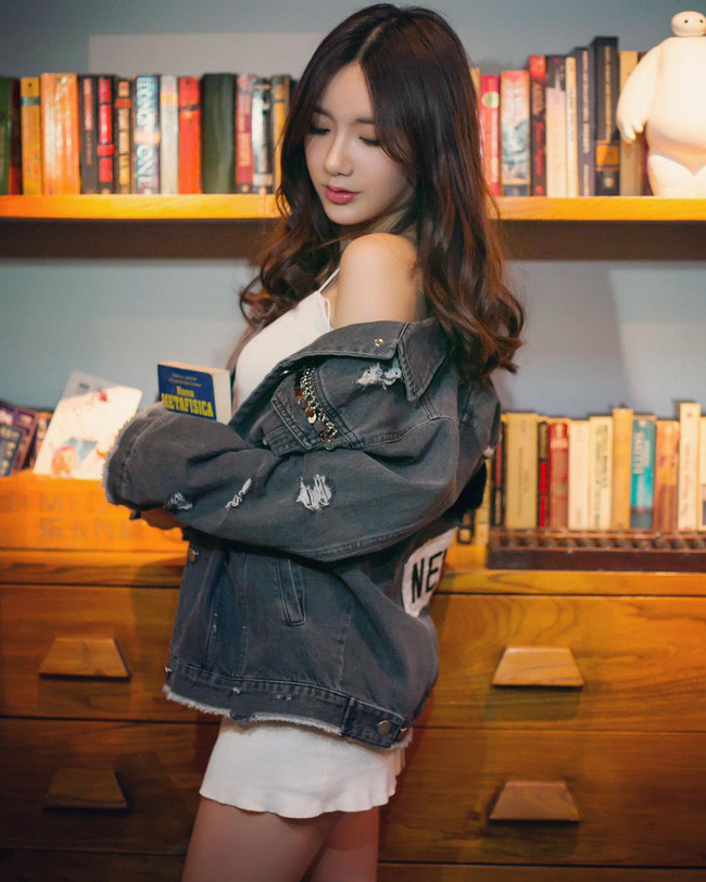 Xuất hiện cô bạn xinh xắn có vẻ ngoài giống hệt bà xã của Huỳnh Hiểu Minh ảnh 16