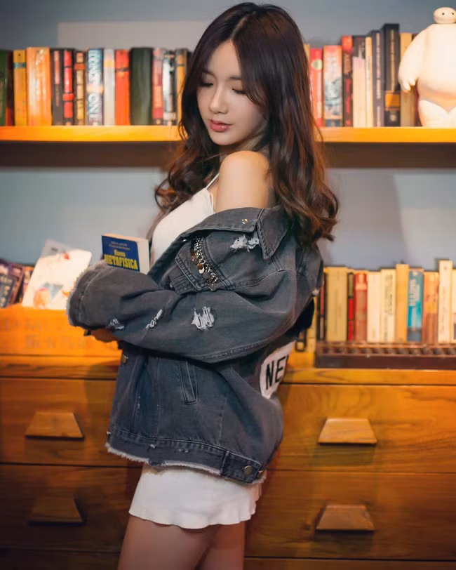 Xuất hiện cô bạn xinh xắn có vẻ ngoài giống hệt bà xã của Huỳnh Hiểu Minh ảnh 16