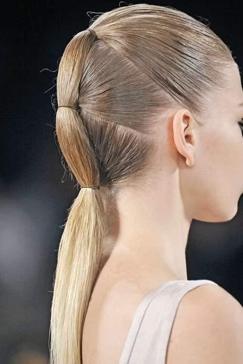 16 kiểu tóc duyên dáng cho mùa lễ hội, chỉ cần 5 phút là xinh luôn! ảnh 10