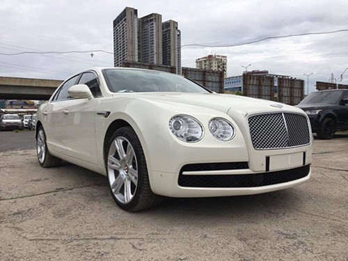 Chàng trai sinh năm 1996 sở hữu 30 chiếc siêu xe đẳng cấp thế giới ảnh 3