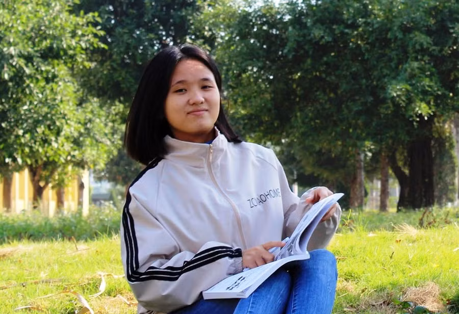 Cũng giống như Khánh Huyền, Ánh Quyết có niềm đam mê đặc biệt với sách.