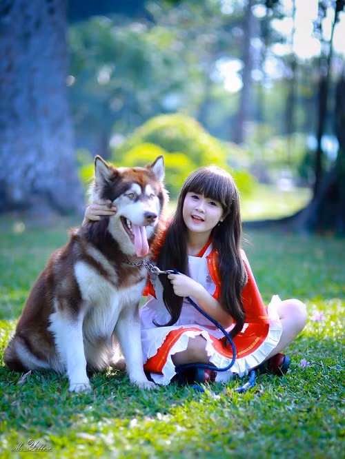 Anh Thư, cô gái sinh năm 1999, hiện đang theo học tại trường THPT Hồng Đức, TP.HCM.