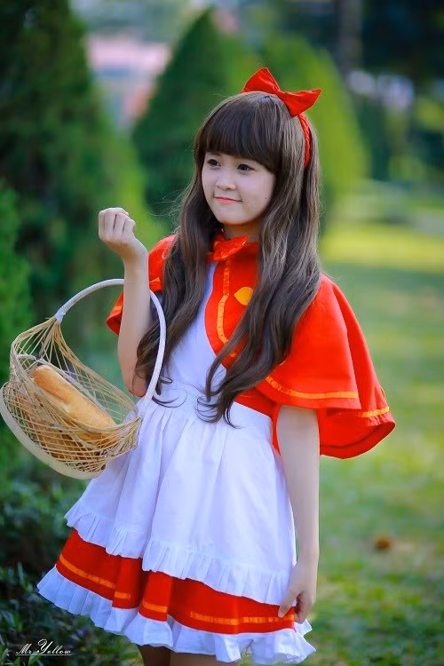 “Thực hiện bộ cosplay này, khó khăn nhất là địa điểm. Anh photo phải vất vả lắm mới tìm được địa điểm ở bờ kè Biên Hòa, Đồng Nai, vì thế mình rất cảm ơn phó nháy” Anh Thư cho hay.