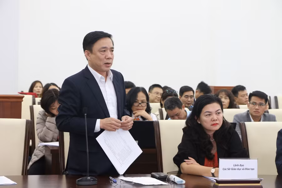 Phó Giám đốc Sở GD&amp;ĐT Vĩnh Phúc Phạm Khương Duy chia sẻ góp ý tại Tọa đàm.