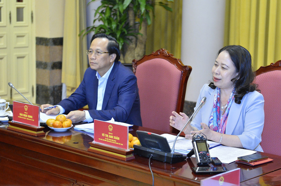 Phó Chủ tịch nước Võ Thị Ánh Xuân phát biểu tại cuộc họp. Phó Chủ tịch nước Võ Thị Ánh Xuân phát biểu tại cuộc họp.