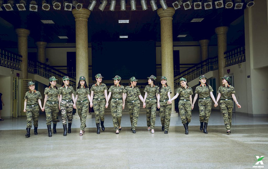 Bộ ảnh kỷ yếu “3 trong 1” cực xịn của sinh viên ĐH Văn hóa Nghệ thuật Quân đội ảnh 7 Bộ ảnh kỷ yếu “3 trong 1” cực xịn của sinh viên ĐH Văn hóa Nghệ thuật Quân đội ảnh 7