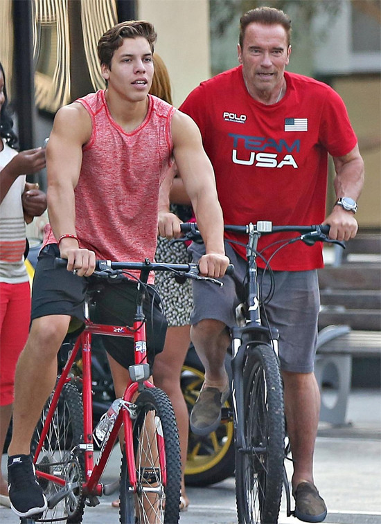 Ngôi sao "Kẻ hủy diệt" Arnold Schwarzenegger có cậu con trai Joseph Baena từ cuộc tình vụng trộm với bà giúp việc vào cuối thập niên 1990 trong khi ông đang chung sống với vợ - nhà báo Maria Shriver. Đến năm 2011, khi đã rời chức Thống đốc bang California, Arnold mới dám công khai sự thực này. Vợ ông đã rất tức giận và đệ đơn ly hôn vì không thể tha thứ cho Arnold. Nam diễn viên đã có 3 người con với bà Maria Shriver và sau khi nhận lại con rơi, ông đã rất cố gắng bù đắp tình cảm và vật chất cho cậu con trai này. Ngôi sao Kẻ hủy diệt Arnold Schwarzenegger có cậu con trai Joseph Baena từ cuộc tình vụng trộm với bà giúp việc vào cuối thập niên 1990 trong khi ông đang chung sống với vợ - nhà báo Maria Shriver. Đến năm 2011, khi đã rời chức Thống đốc bang California, Arnold mới dám công khai sự thực này. Vợ ông đã rất tức giận và đệ đơn ly hôn vì không thể tha thứ cho Arnold. Nam diễn viên đã có 3 người con với bà Maria Shriver và sau khi nhận lại con rơi, ông đã rất cố gắng bù đắp tình cảm và vật chất cho cậu con trai này.