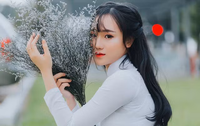 “Hot girl ảnh thẻ” học giỏi, làm người mẫu kiếm 20 triệu đồng/tháng ảnh 5