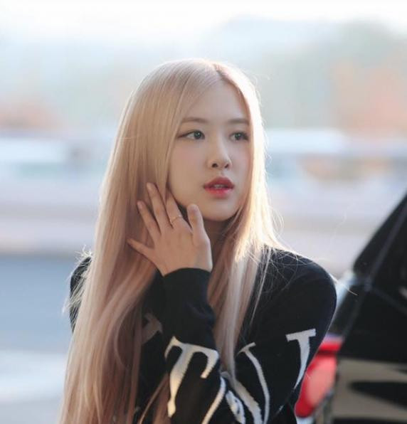 Những kiểu tóc chào tháng 12 đang làm mưa làm gió tại Hàn Quốc ảnh 14 Những kiểu tóc chào tháng 12 đang làm mưa làm gió tại Hàn Quốc ảnh 14