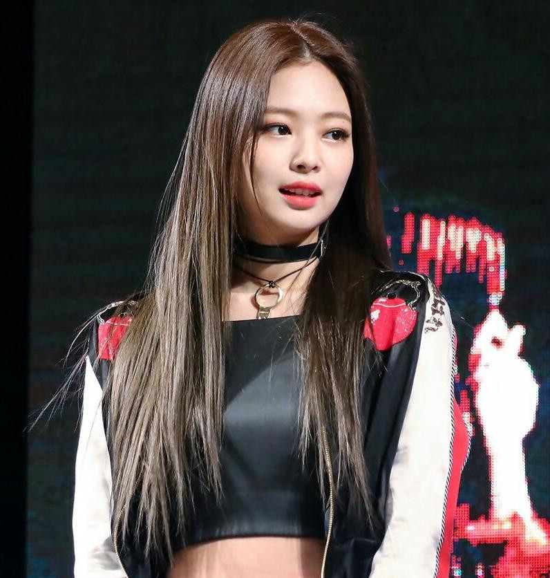 Những kiểu tóc chào tháng 12 đang làm mưa làm gió tại Hàn Quốc ảnh 11 Những kiểu tóc chào tháng 12 đang làm mưa làm gió tại Hàn Quốc ảnh 11