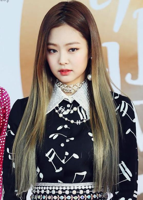 Những kiểu tóc chào tháng 12 đang làm mưa làm gió tại Hàn Quốc ảnh 12 Những kiểu tóc chào tháng 12 đang làm mưa làm gió tại Hàn Quốc ảnh 12