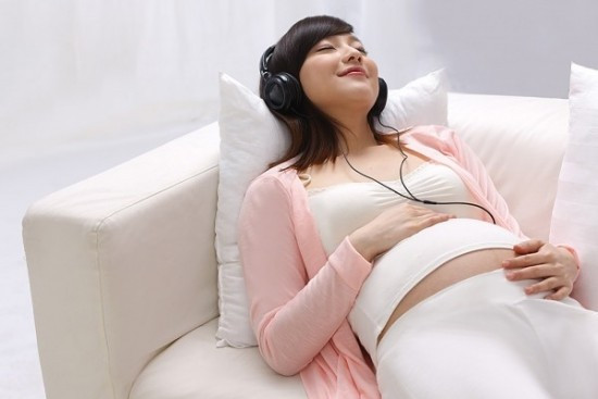 Muốn thai nhi khoẻ mạnh, thừa hưởng trí thông minh, mẹ bầu cần có 6 thói quen tốt này ảnh 1 Empty