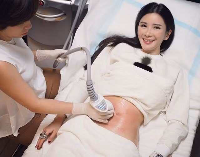 chia tay chong dai gia, nu tiep vien goi cam song nhu ba hoang nho tro cap 7 ty/thang - 4