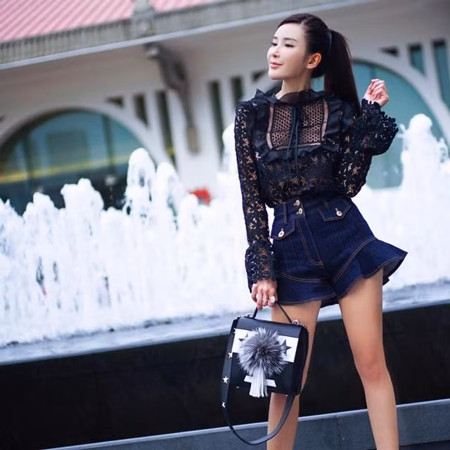 chia tay chong dai gia, nu tiep vien goi cam song nhu ba hoang nho tro cap 7 ty/thang - 6