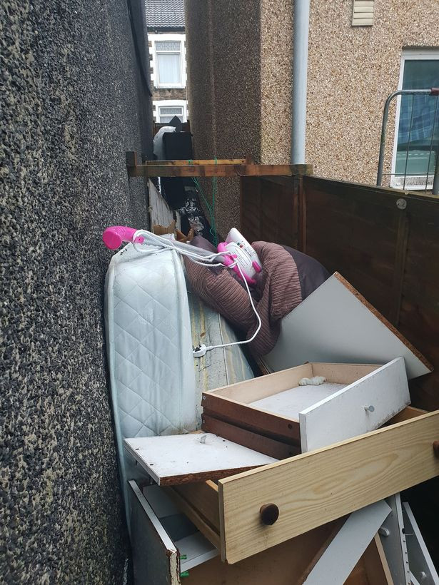 cho thue nha, soc voi canh tuong kinh hoang khi nhan lai hinh anh 4