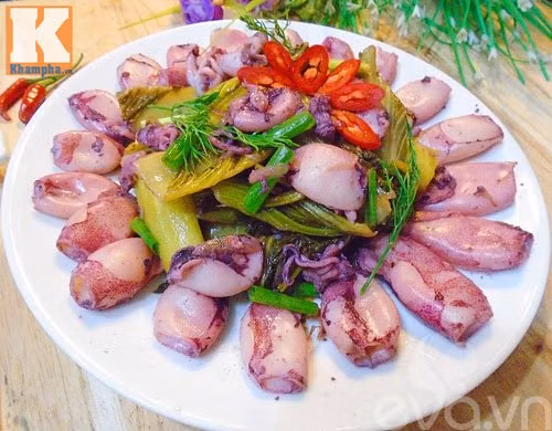 Món ăn, dưa cải chua, cá chép, sườn xào, mực tươi,