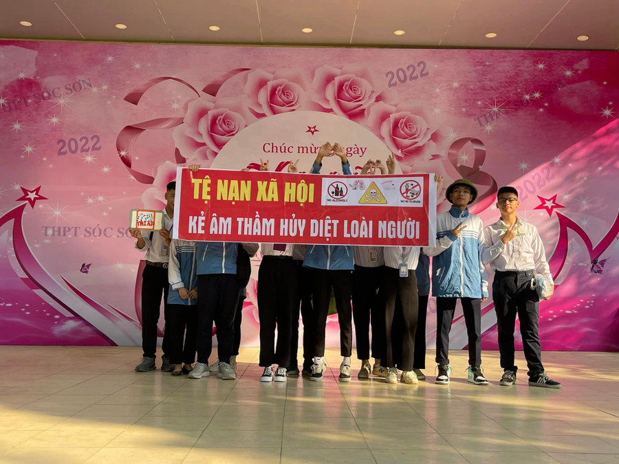 Các tệ nạn xã hội như: Ma túy, Cờ bạc, Rượu bia, Thuốc lá... đang là những kẻ âm thầm hủy diệt loài người.