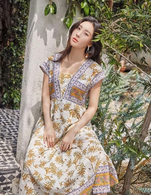 Lên đồ đi du lịch hè đẹp mê ly như loạt mỹ nhân hàn