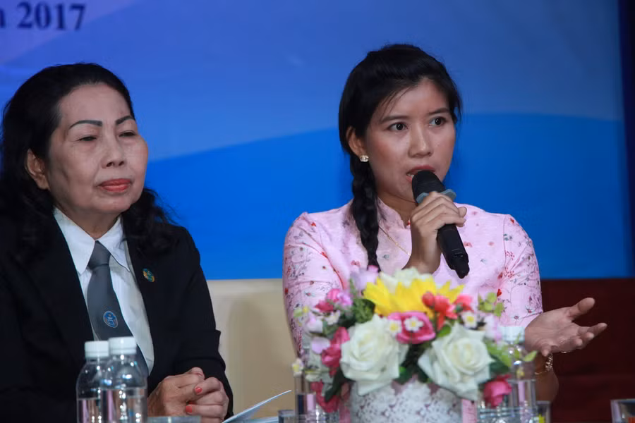 Cô Nguyễn Như Ngọc-nguyên giáo viên mầm non Tân Phú chia sẻ tại buổi tọa đàm