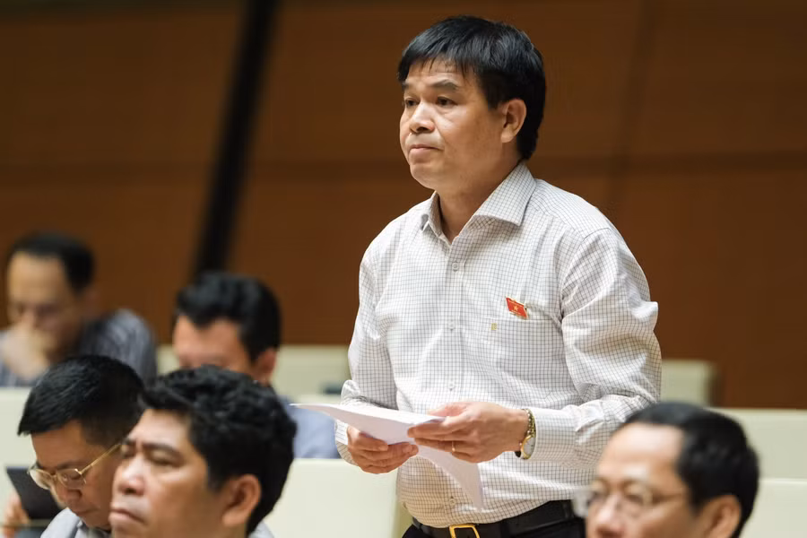 Đại biểu Nguyễn Hữu Toàn – Đoàn ĐBQH tỉnh Lai Châu