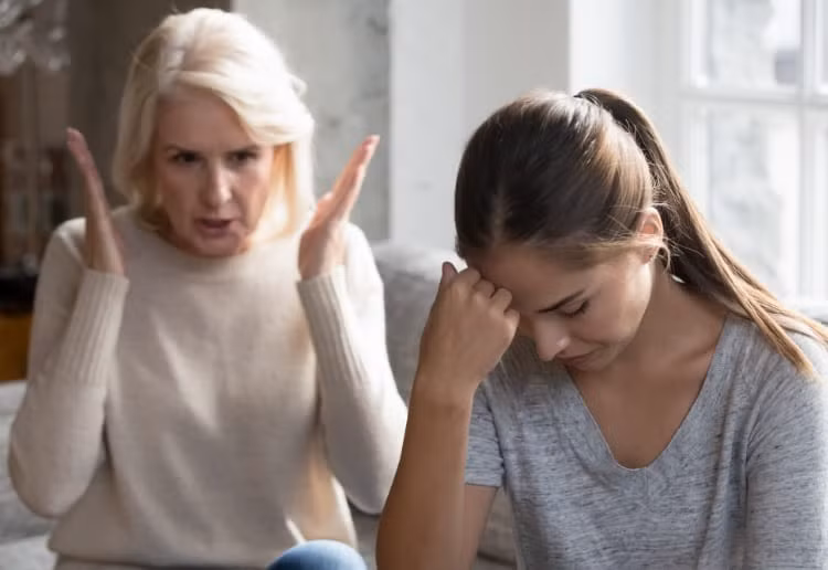 Tôi quá khắt khe hay mẹ chồng cay nghiệt?