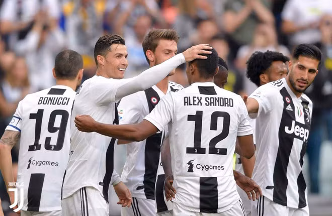Juventus vô địch Serie A sớm 5 vòng