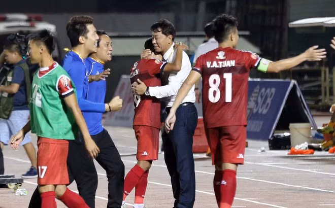 Người Hàn Quốc “nội chiến” ở V.League, HAGL liệu có tiếc?