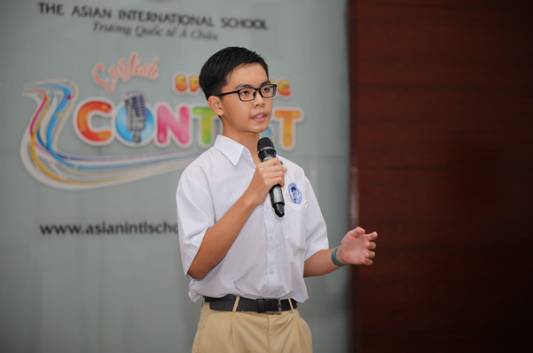 Học sinh có nhiều cơ hội trau dồi kiến thức, kỹ năng qua các cuộc thi về học thuật, nghệ thuật, thể thao, đặc biệt là các cuộc thi về tiếng Anh. Học sinh có nhiều cơ hội trau dồi kiến thức, kỹ năng qua các cuộc thi về học thuật, nghệ thuật, thể thao, đặc biệt là các cuộc thi về tiếng Anh.
