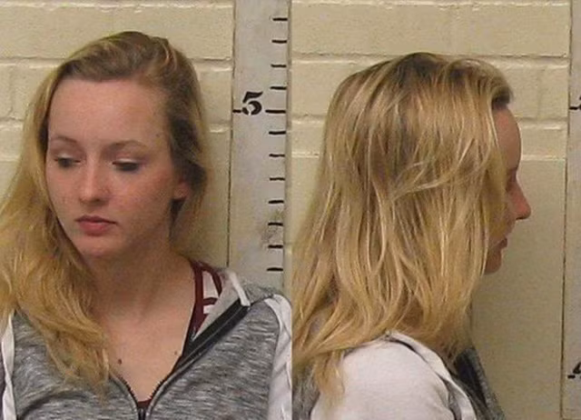 Thiếu nữ xinh đẹp đi tù vì dựng chuyện bị bắt cóc, cưỡng hiếp ảnh 1 Breana bị bồi thẩm đoàn của hạt Grayson County cáo buộc 4 tội danh