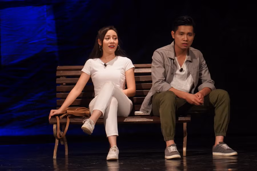Vở kịch "Ngược chiều gió" được công diễn đến khán giả Thủ đô. Ảnh: Nhà hát Tuổi trẻ.