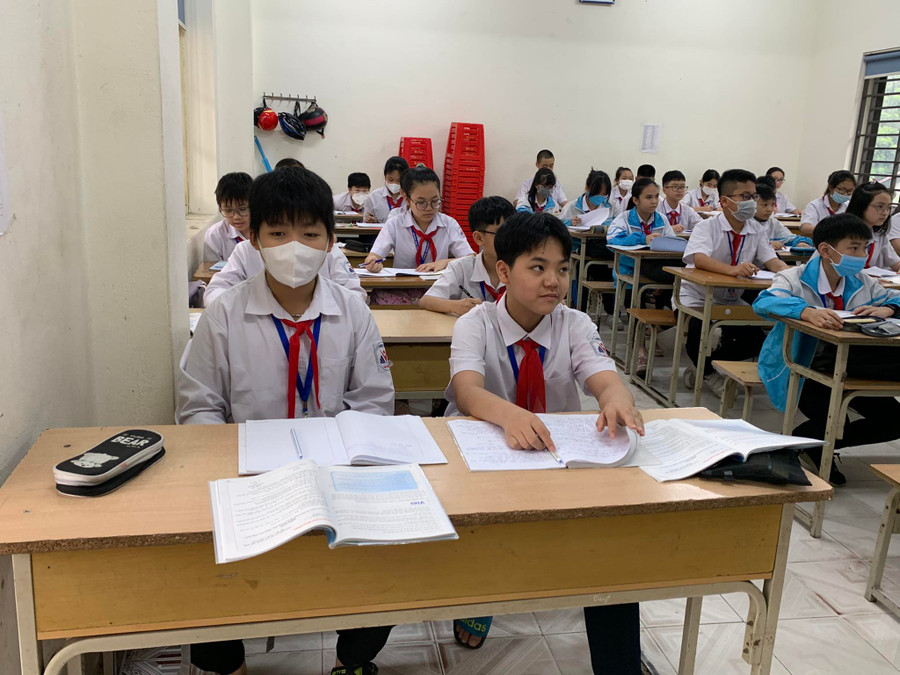 Những điểm mới trong công tác tuyển sinh tạo thuận lợi cho cả phụ huynh và các em học sinh. Những điểm mới trong công tác tuyển sinh tạo thuận lợi cho cả phụ huynh và các em học sinh.