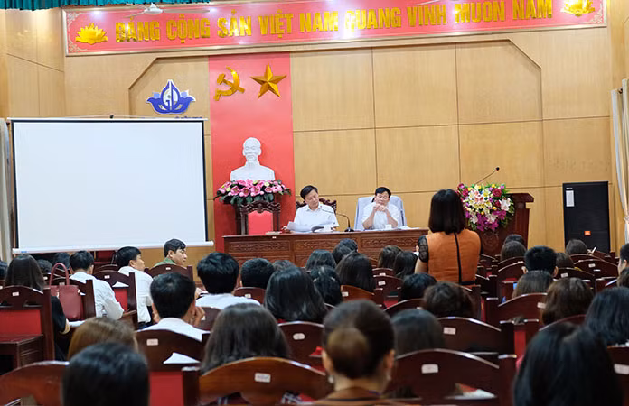 Hội nghị tổng kết hoạt động Trung tâm Ngoại ngữ, Tin học