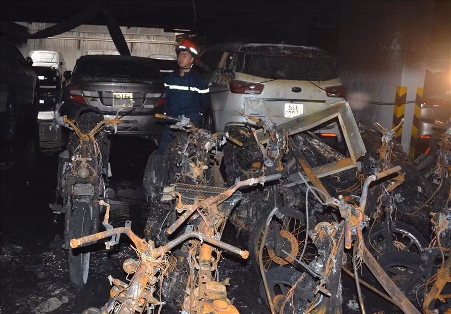 Cộng đồng mạng - Rùng mình lời kể thoát thân của nữ DJ nổi tiếng Sài thành trong vụ cháy chung cư Carina (Hình 3).